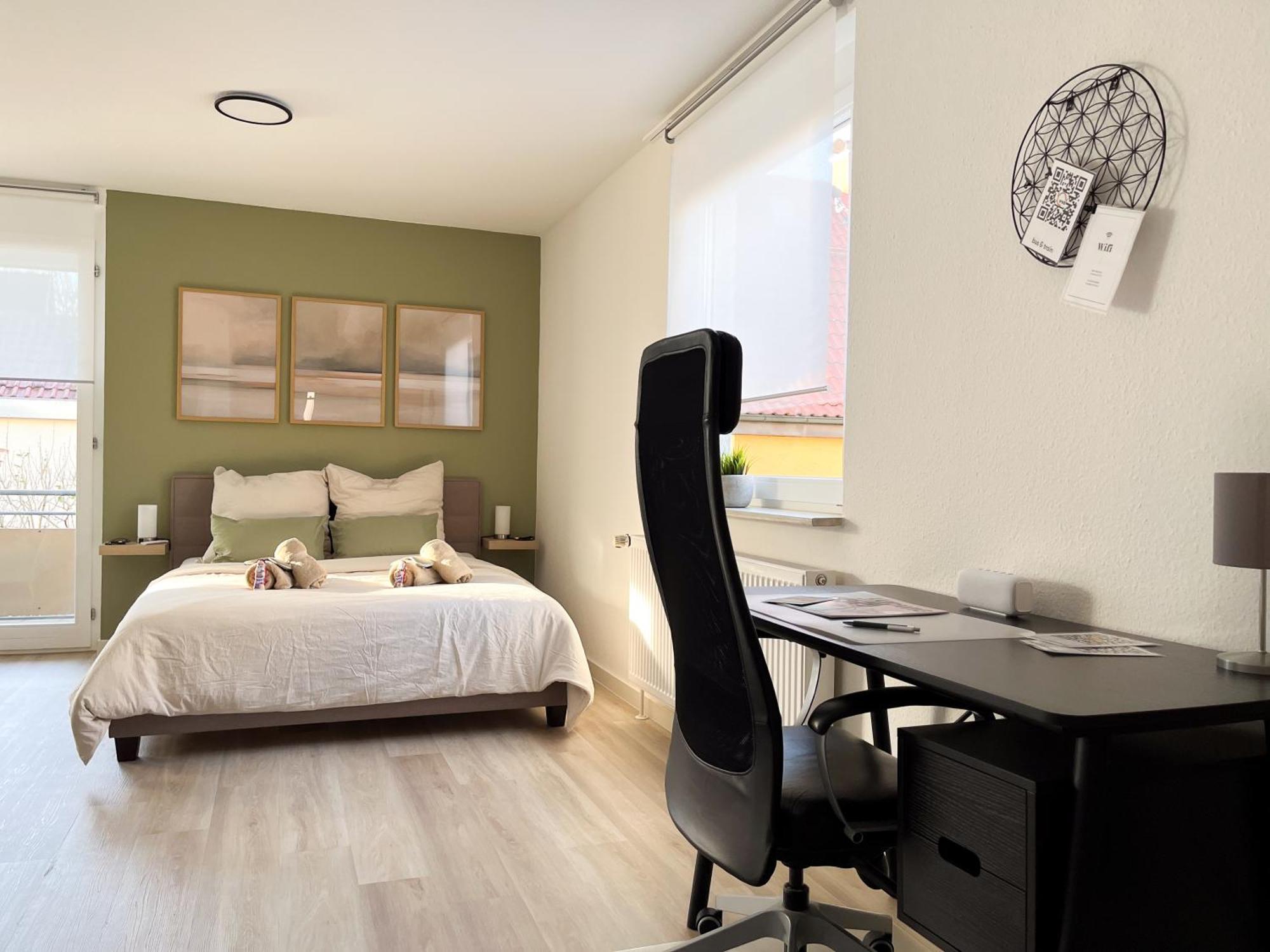 Lubu Stay Central, Cozy, With Workspace And Parking ลุดวิกสบูร์ก ภายนอก รูปภาพ